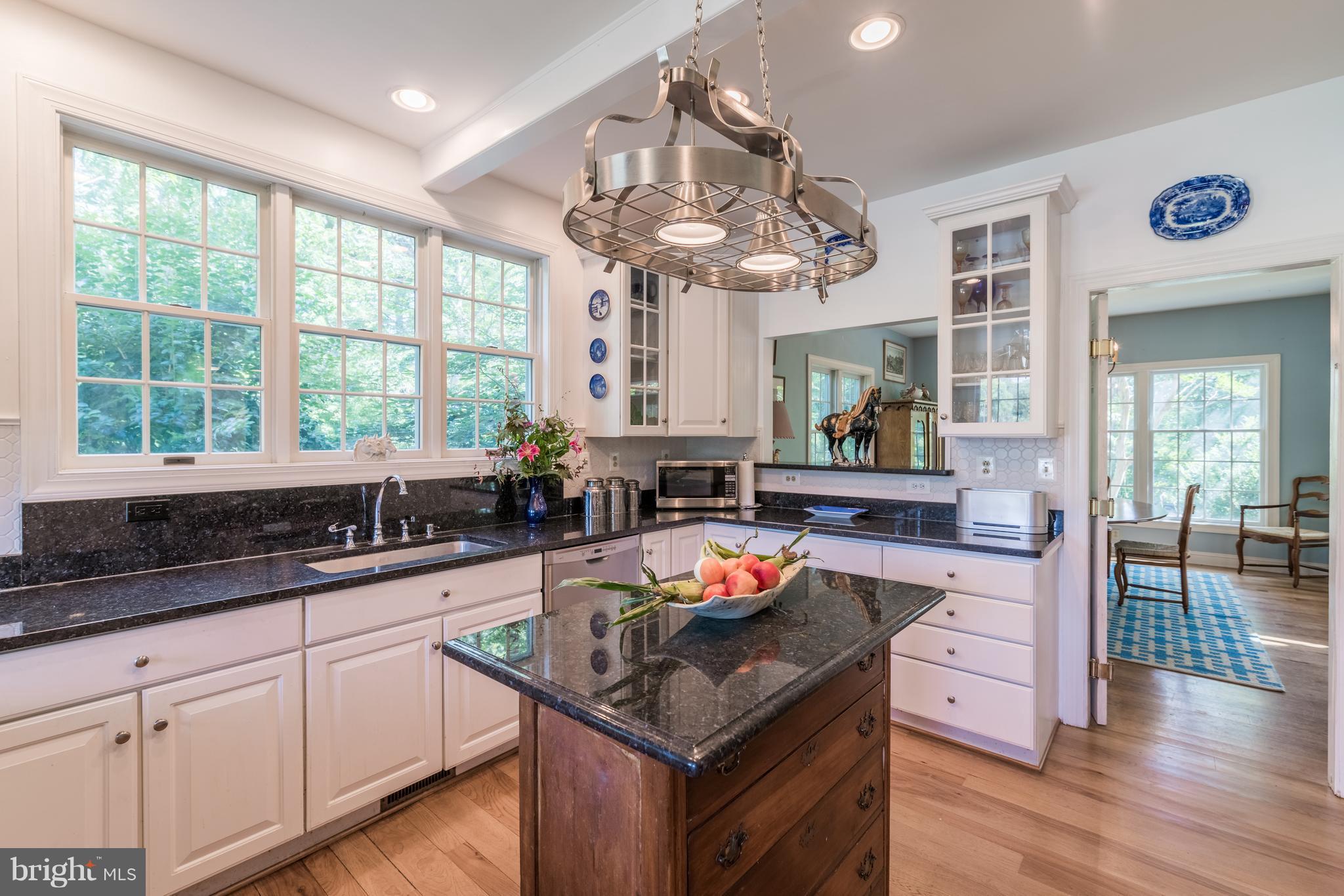 35285 Paxson Road, Unit A Round Hill, VA 20141 - Photo 7 of 30 Kitchen
