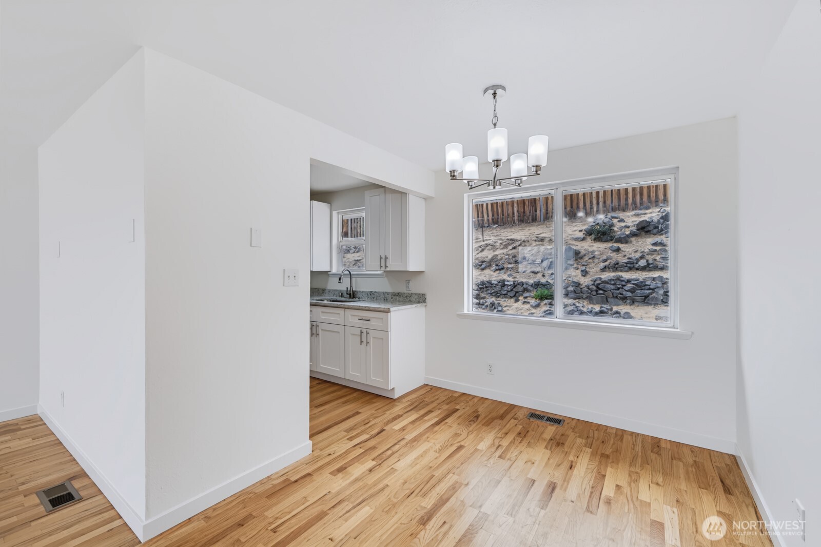 401 Patrick Road Ephrata, WA 98823 - Photo 7 of 24 Gallery Image 7