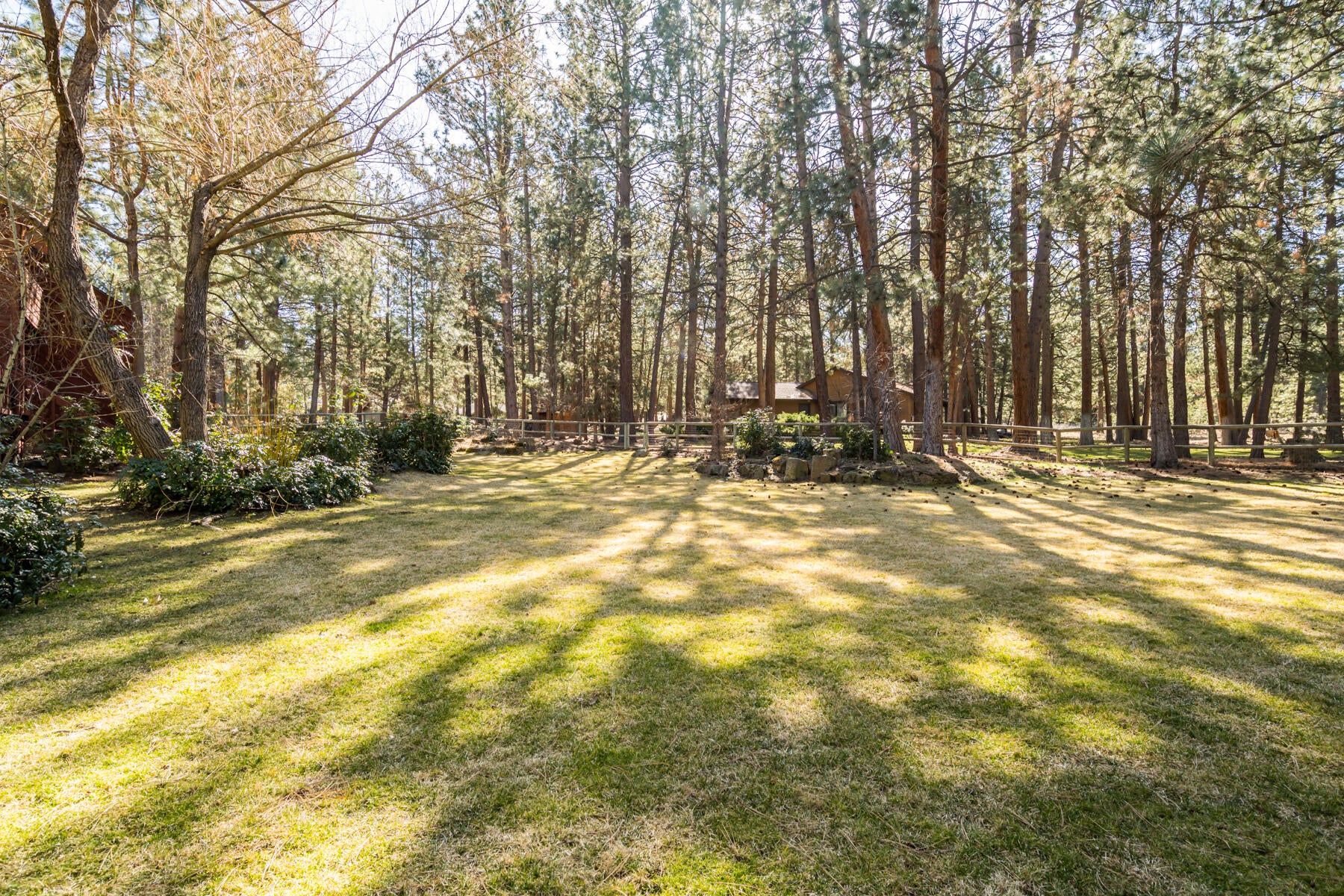 60195 East Ridgeview Drive Bend, OR 97702 - Photo 44 of 59 44JH5_6853