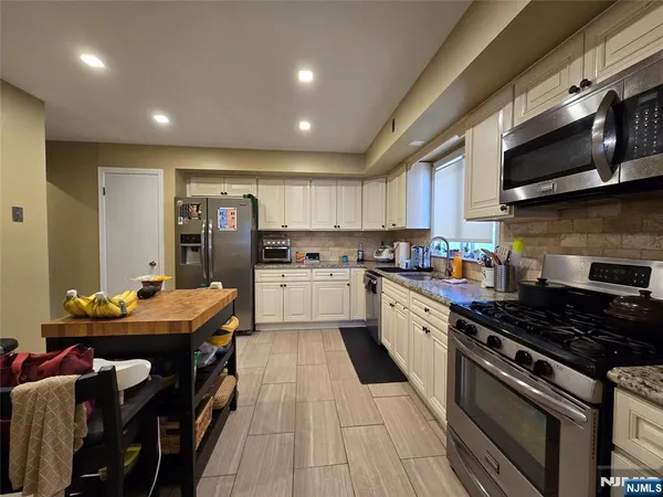 $3,700 | 26 East Ruby Avenue, Palisades Park, NJ 07650