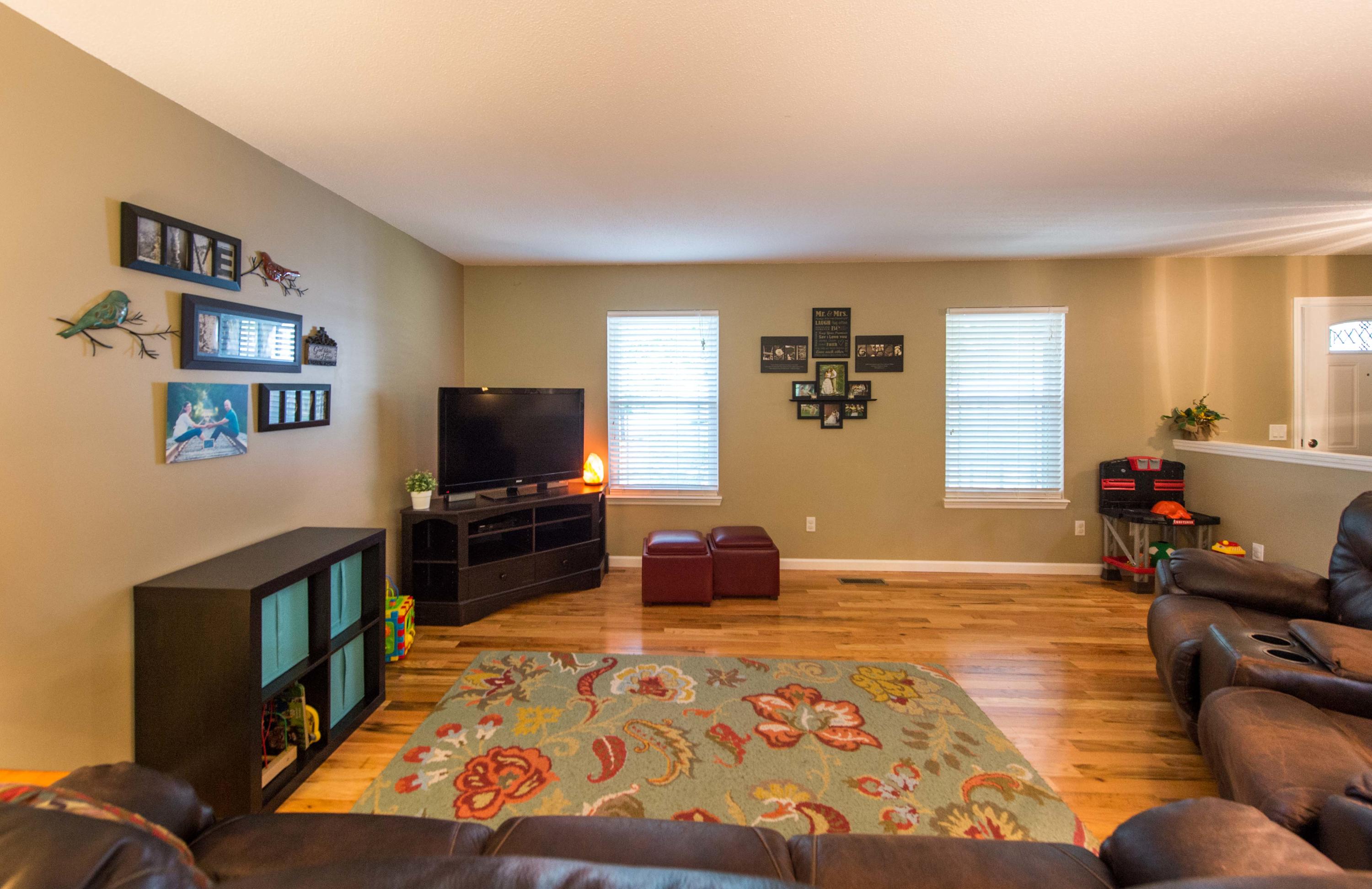 8517 Standifer Gap Road Chattanooga, TN 37421 - Photo 3 of 21 MG2_5750