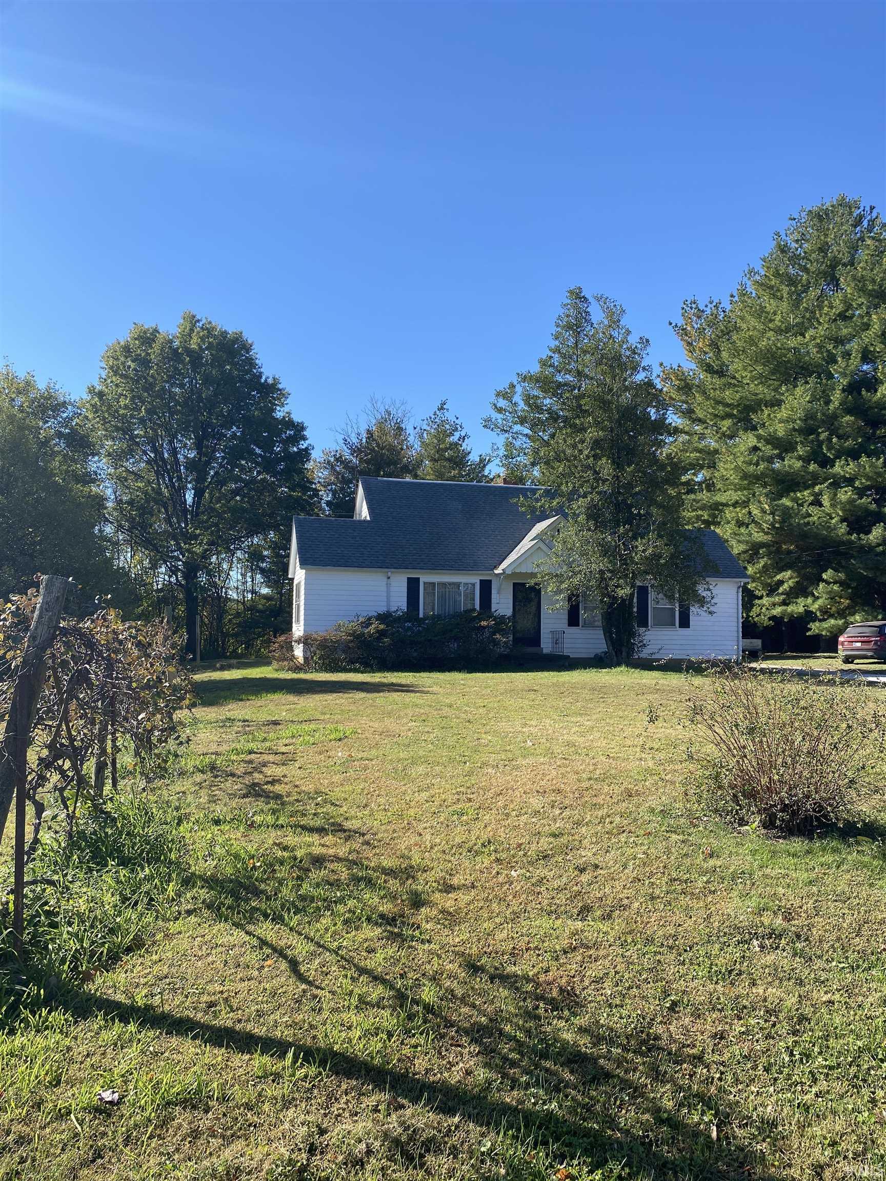 8116 Middle Mt Vernon Road Evansville, IN 47712 - Photo 3 of 36 Gallery Image 3