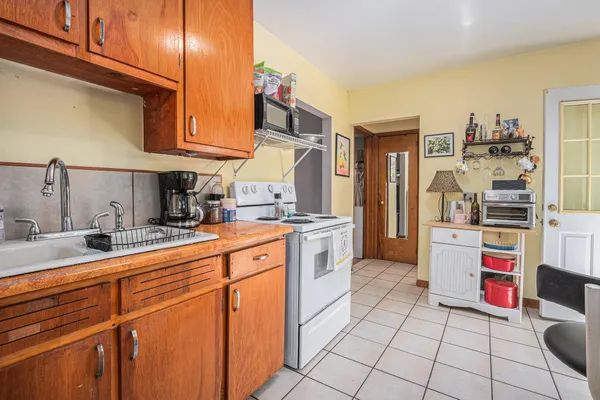 $590,000 | 121 East Michigan Street, New Buffalo, MI 49117