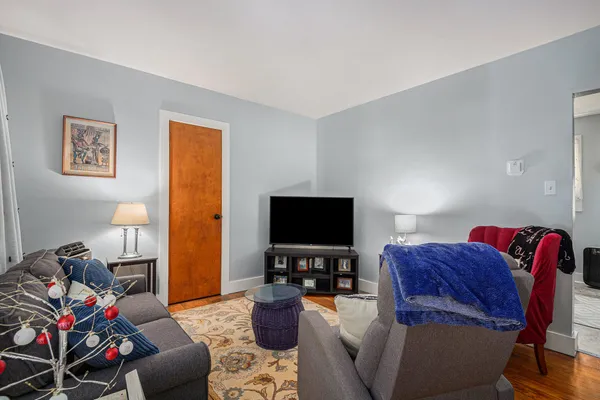 $590,000 | 121 East Michigan Street, New Buffalo, MI 49117