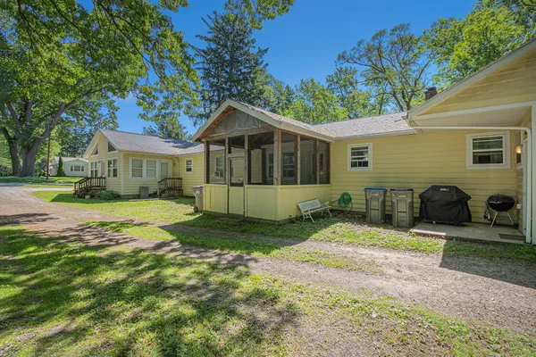 $590,000 | 121 East Michigan Street, New Buffalo, MI 49117