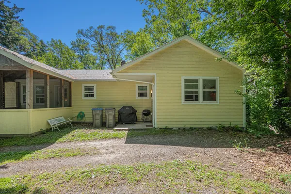 $590,000 | 121 East Michigan Street, New Buffalo, MI 49117