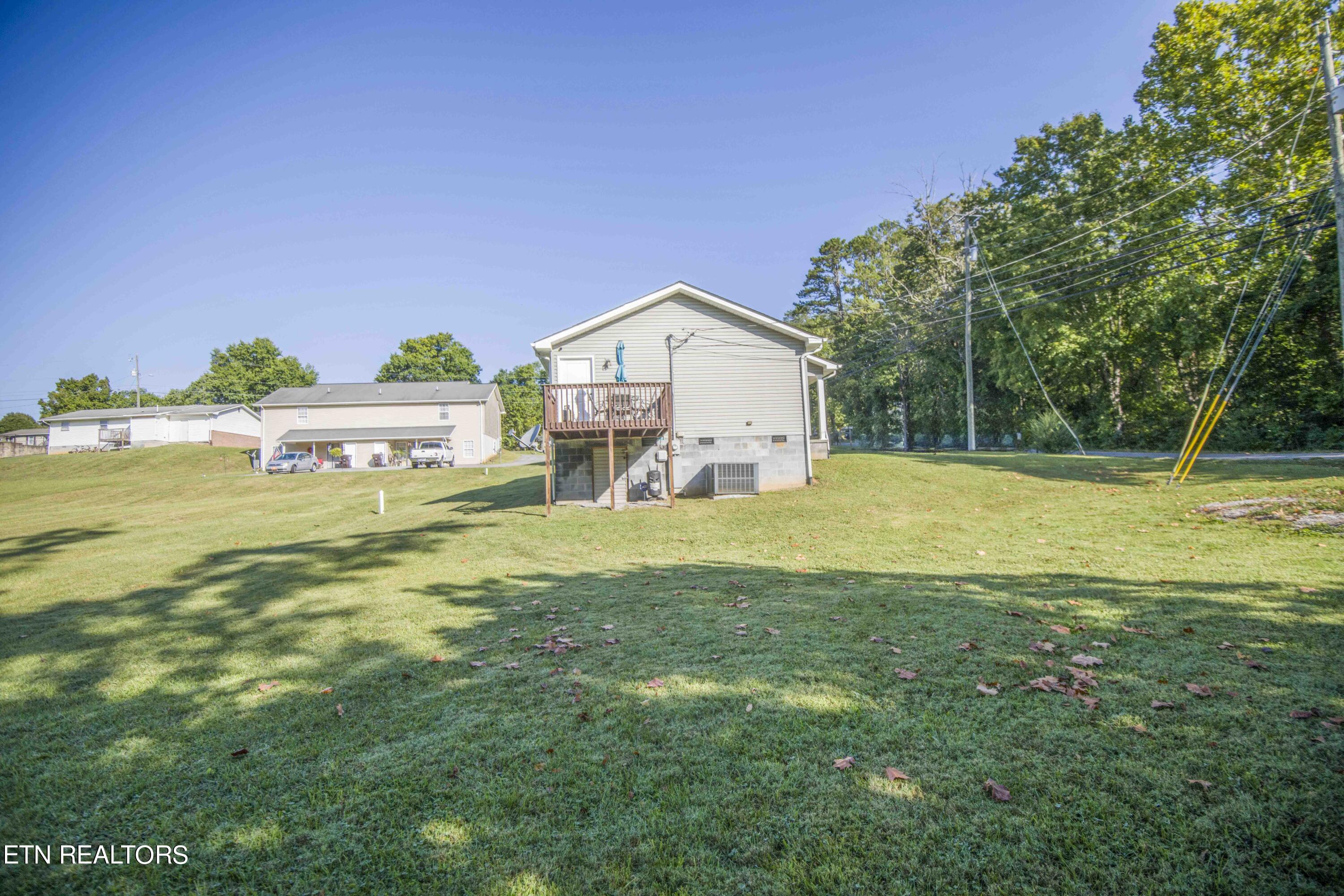 148 Prospect Road Luttrell, TN 37779 - Photo 8 of 29 148prospectsideview1