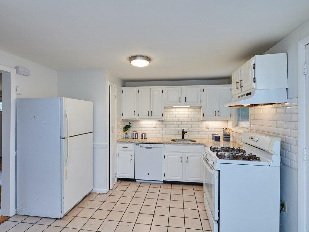 24 County Road Burlington, MA 01803 - Photo 10 of 24 Gallery Image 10