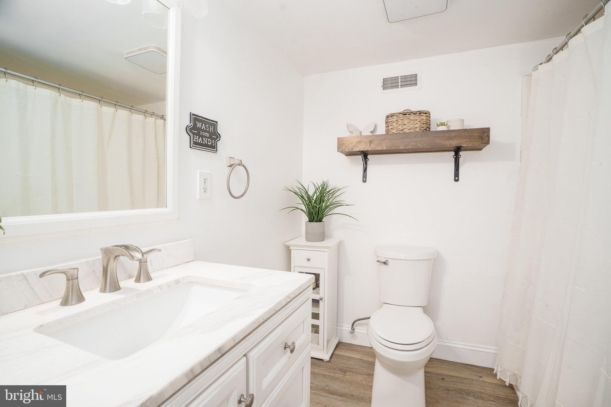 1 Highview Road Conowingo, MD 21918 - Photo 12 of 36 Updated full bathroom with oversized vanity