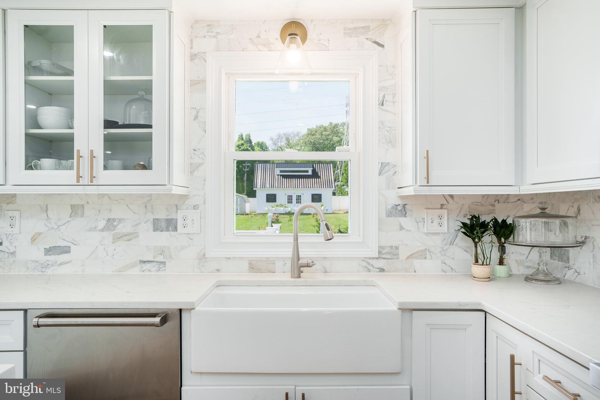 1 Highview Road Conowingo, MD 21918 - Photo 28 of 36 Farmhouse sink with designer tile backsplash