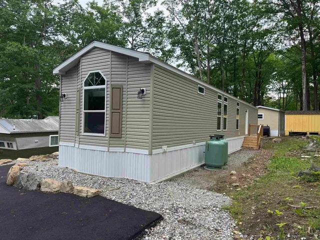 $179,900 | 9 Sargents Place, Unit 113, Gilford, NH 03249