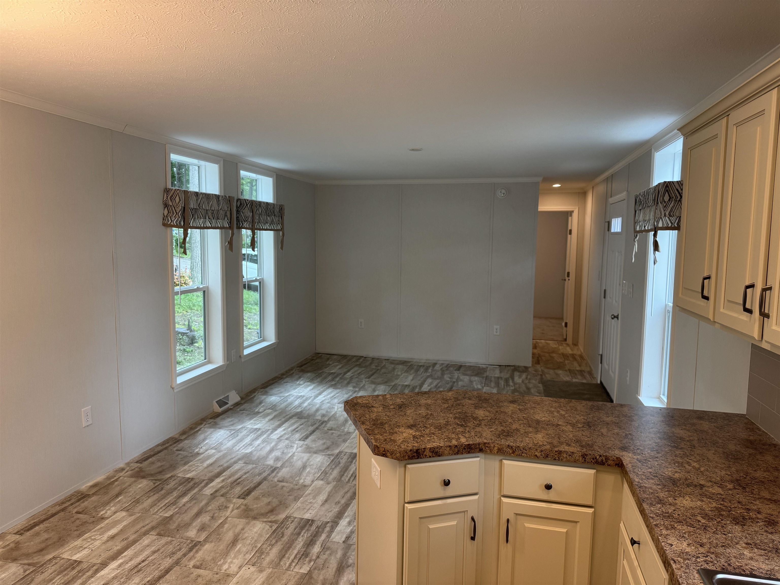 9 Sargents Place, Unit 113 Gilford, NH 03249 - Photo 11 of 23