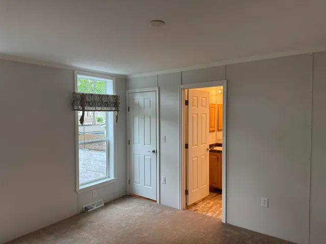 $179,900 | 9 Sargents Place, Unit 113, Gilford, NH 03249