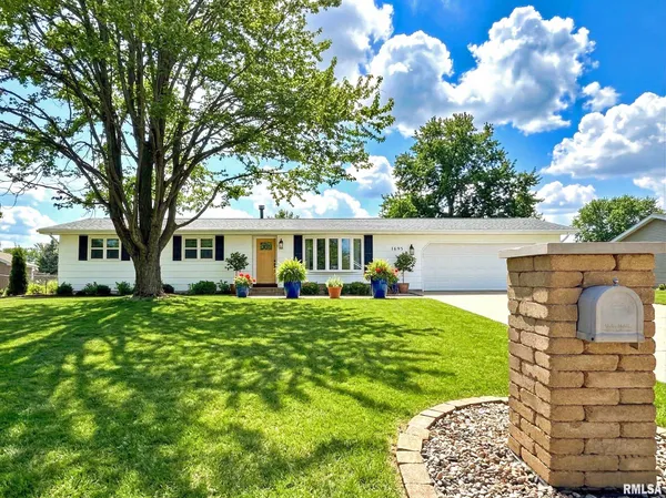 $185,000 | 1698 Tradewinds Avenue, Galesburg, IL 61401