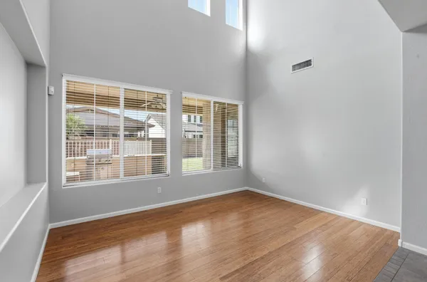 $3,695 | 3565 East Vaughn Court, Gilbert, AZ 85234