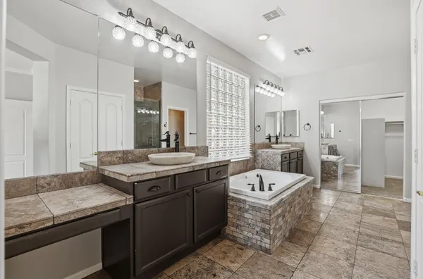 $3,695 | 3565 East Vaughn Court, Gilbert, AZ 85234