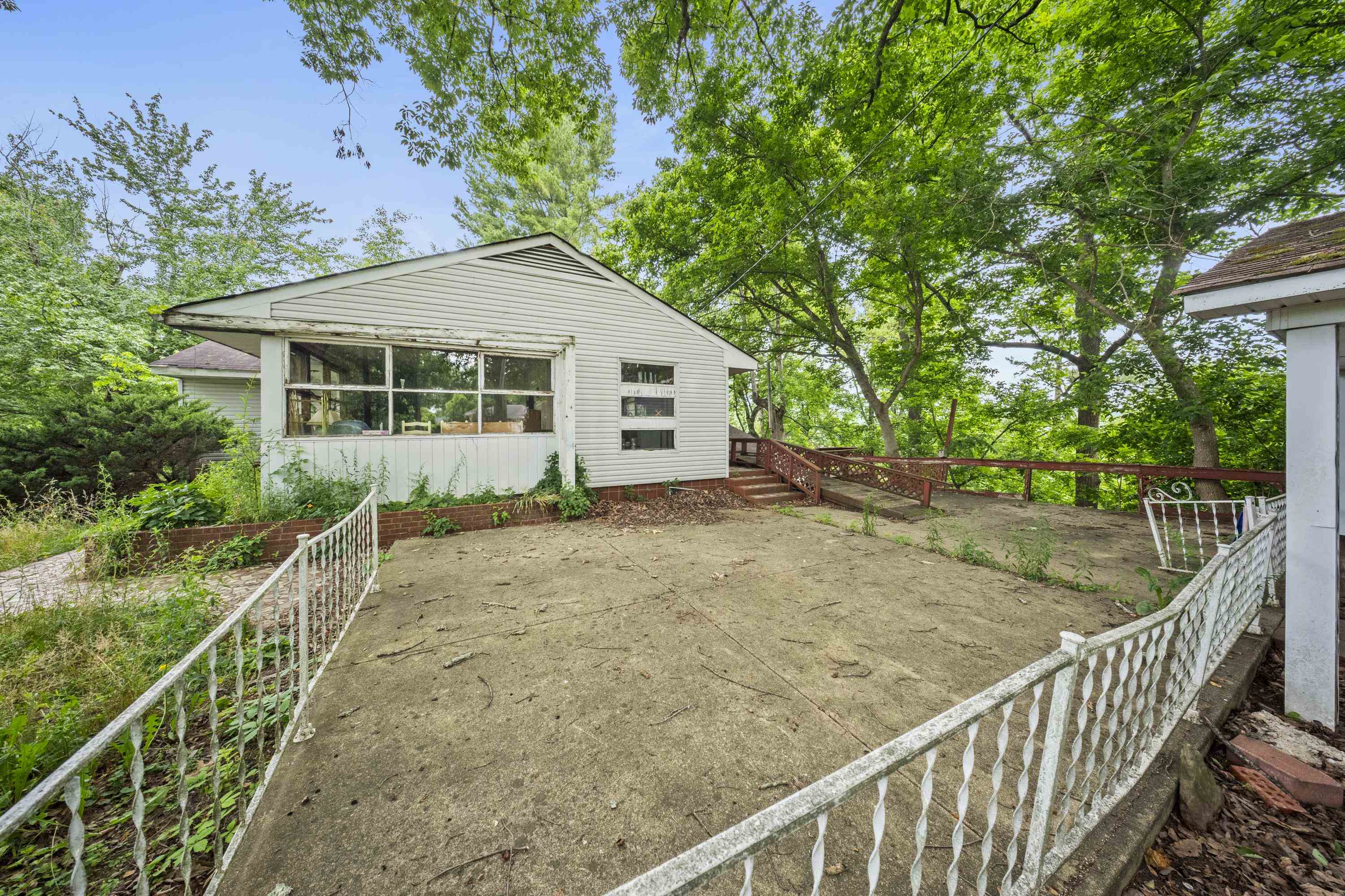165 Sunset Hill Road Grayson, KY 41143 - Photo 3 of 35