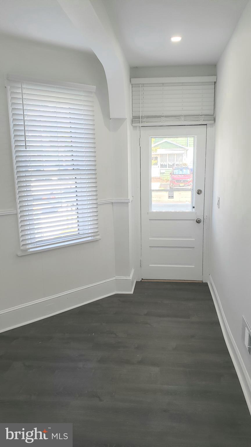 534 Bridgeboro Street Riverside, NJ 08075 - Photo 11 of 23