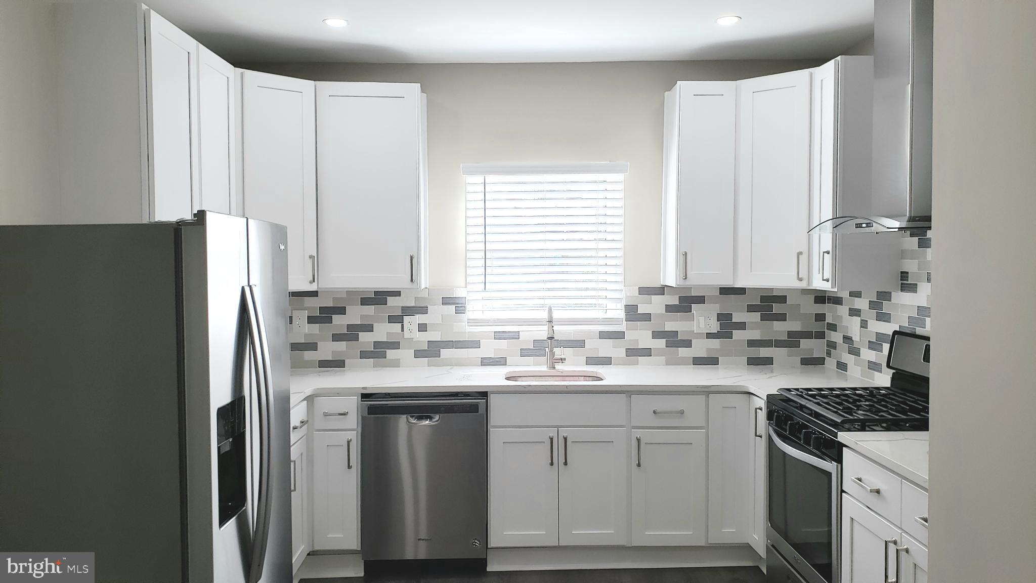 534 Bridgeboro Street Riverside, NJ 08075 - Photo 5 of 23