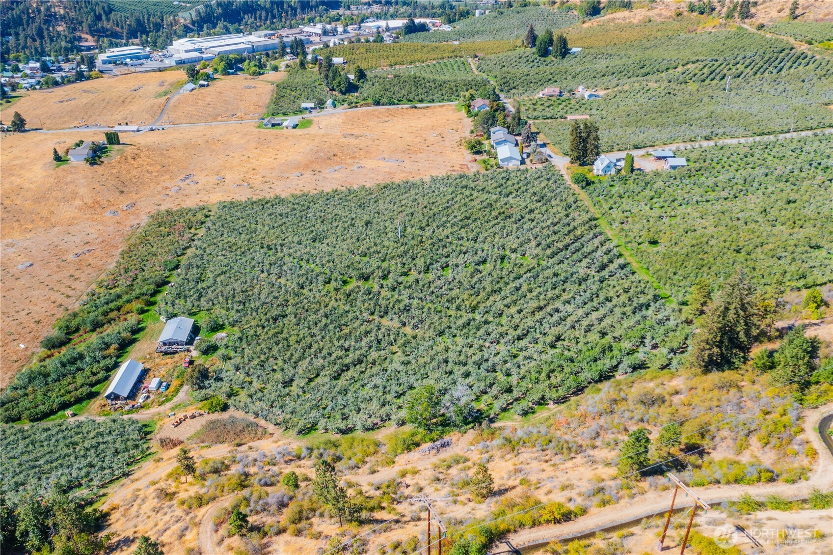 0 Larson Road Peshastin, WA 98847 - Photo 4 of 17 a view of a lake with a park