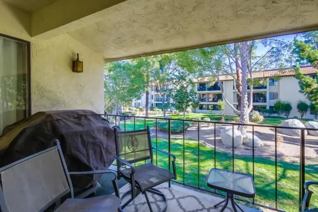 $3,900 | 17617 Pomerado Road, Unit 215, San Diego, CA 92128