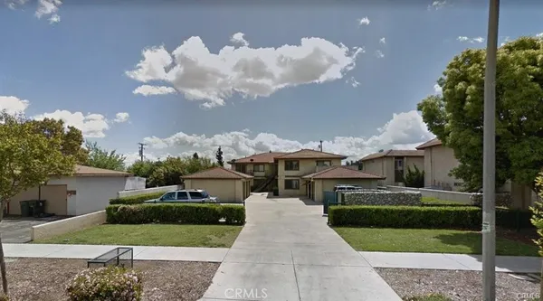 $2,100 | 1455 West Stoneridge Court, Unit 1, Ontario, CA 91762