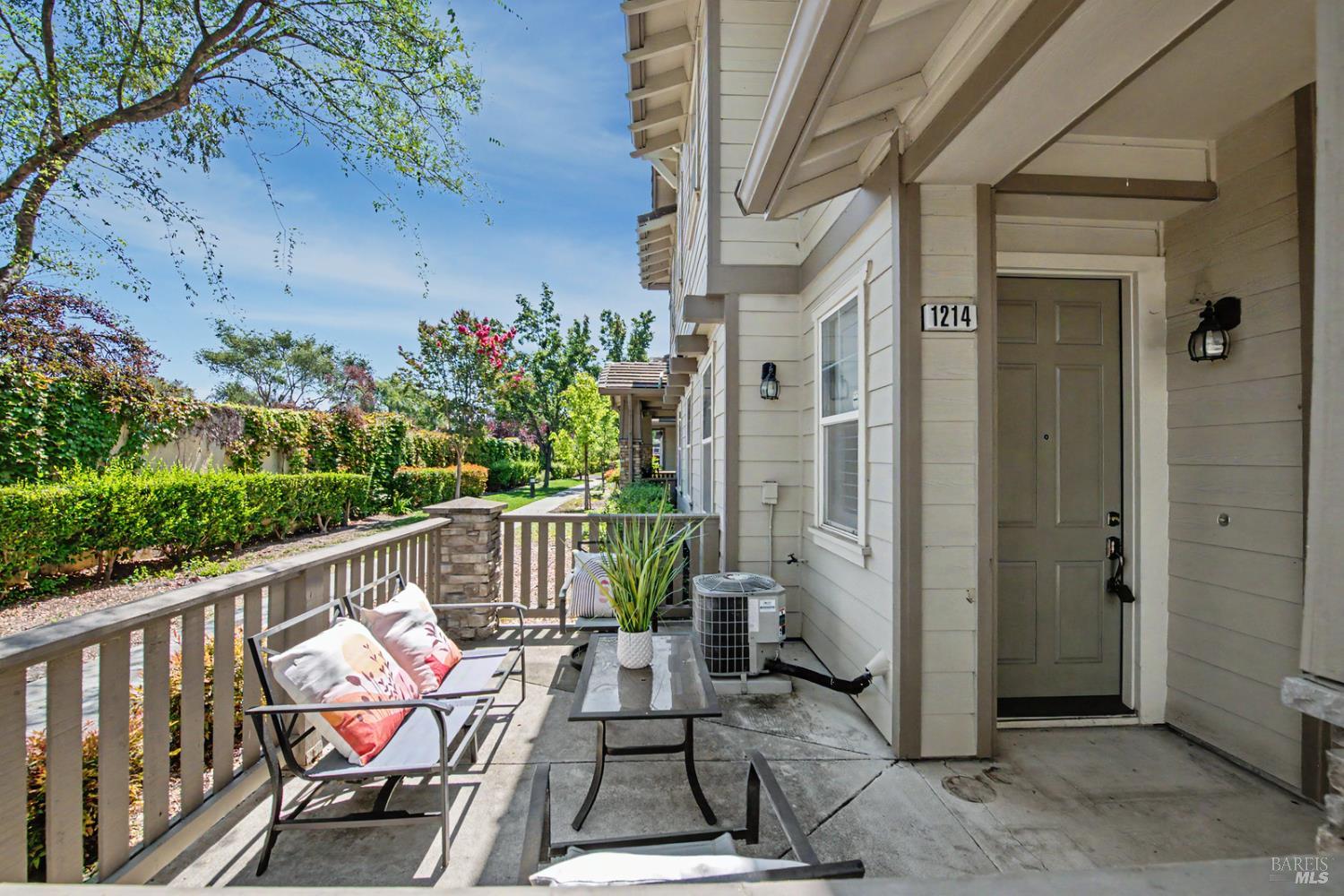 1214 Nancy Lane San Ramon, CA 94582 - Photo 4 of 33 Gallery Image 4