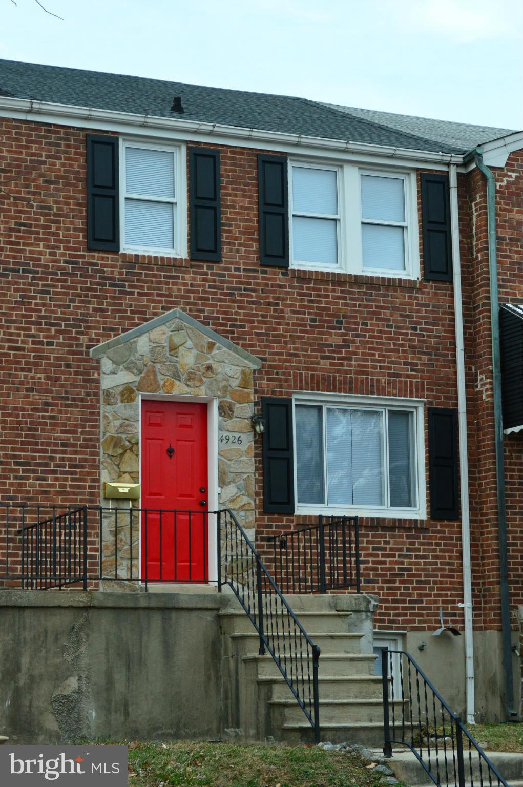 4926 West Hills Road Baltimore, MD 21229 - Photo 2 of 30 Exterior (Front)