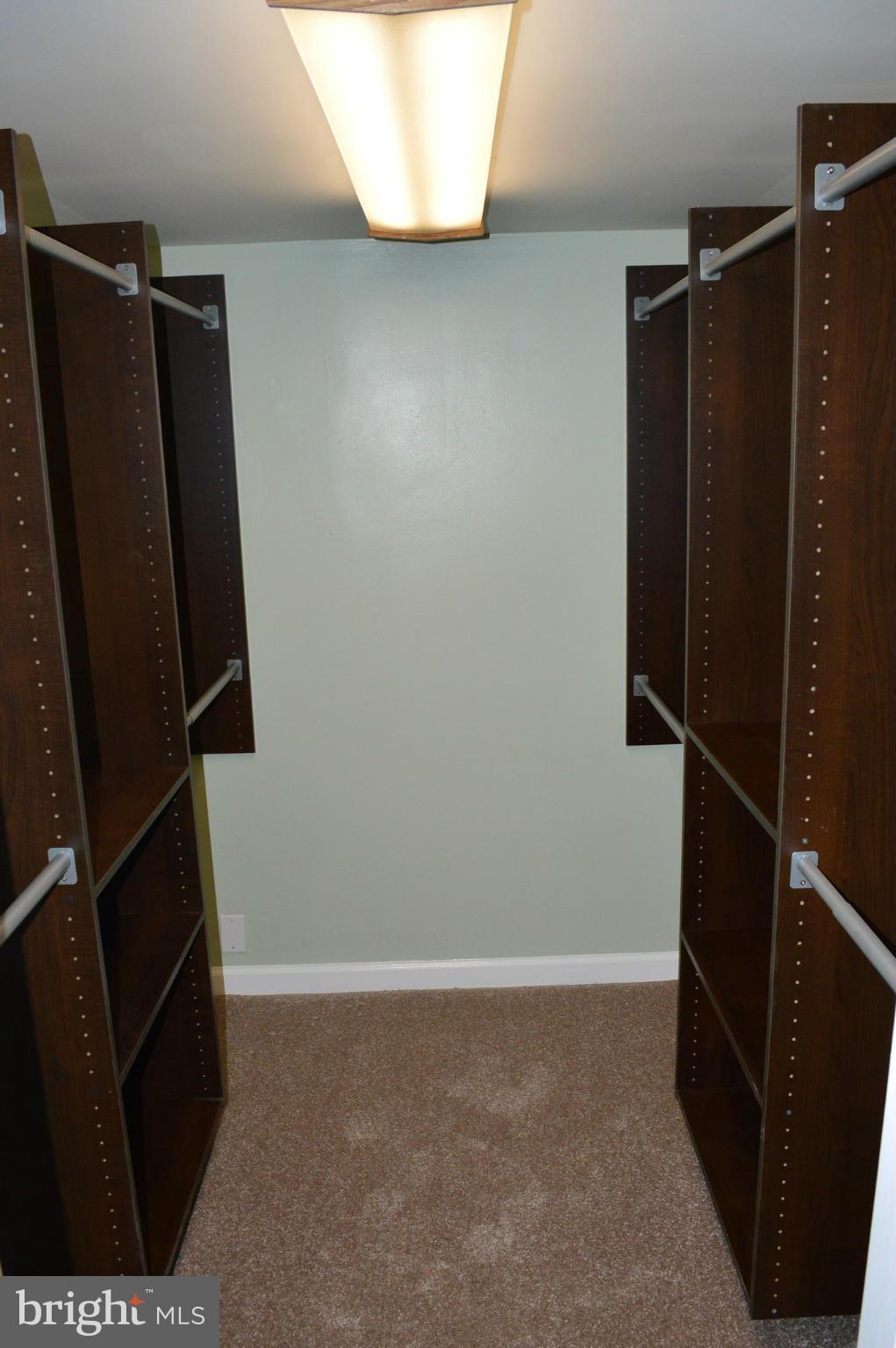 4926 West Hills Road Baltimore, MD 21229 - Photo 22 of 30 Interior (General)