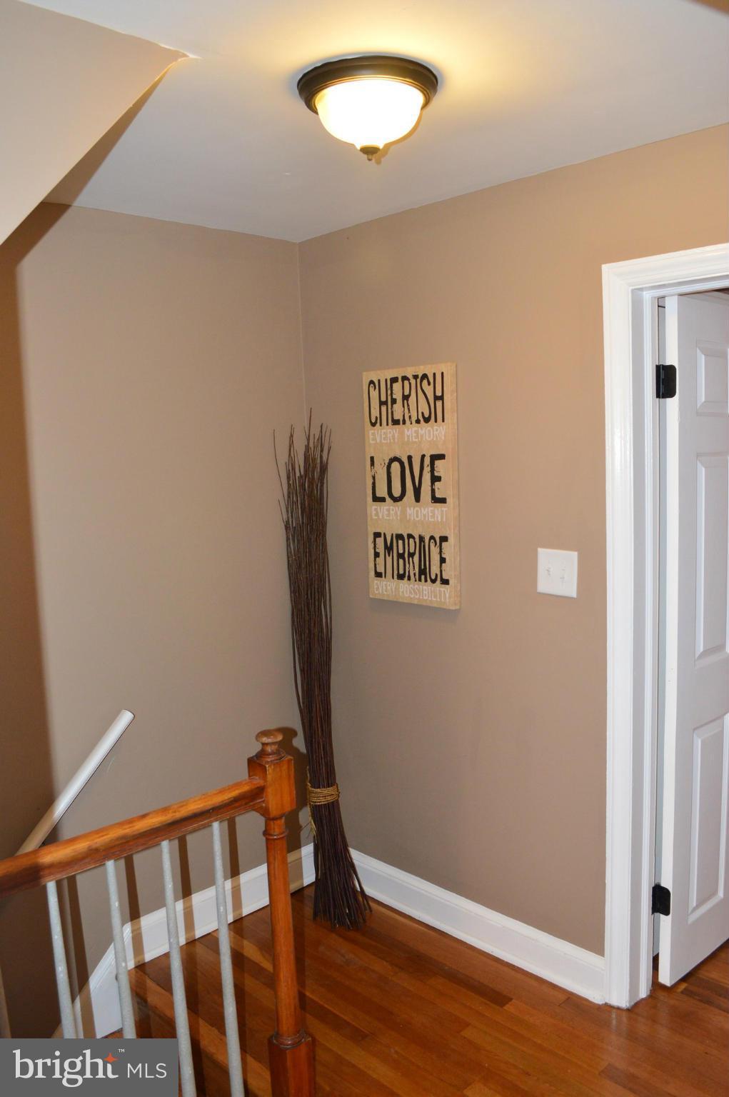 4926 West Hills Road Baltimore, MD 21229 - Photo 28 of 30 Interior (General)