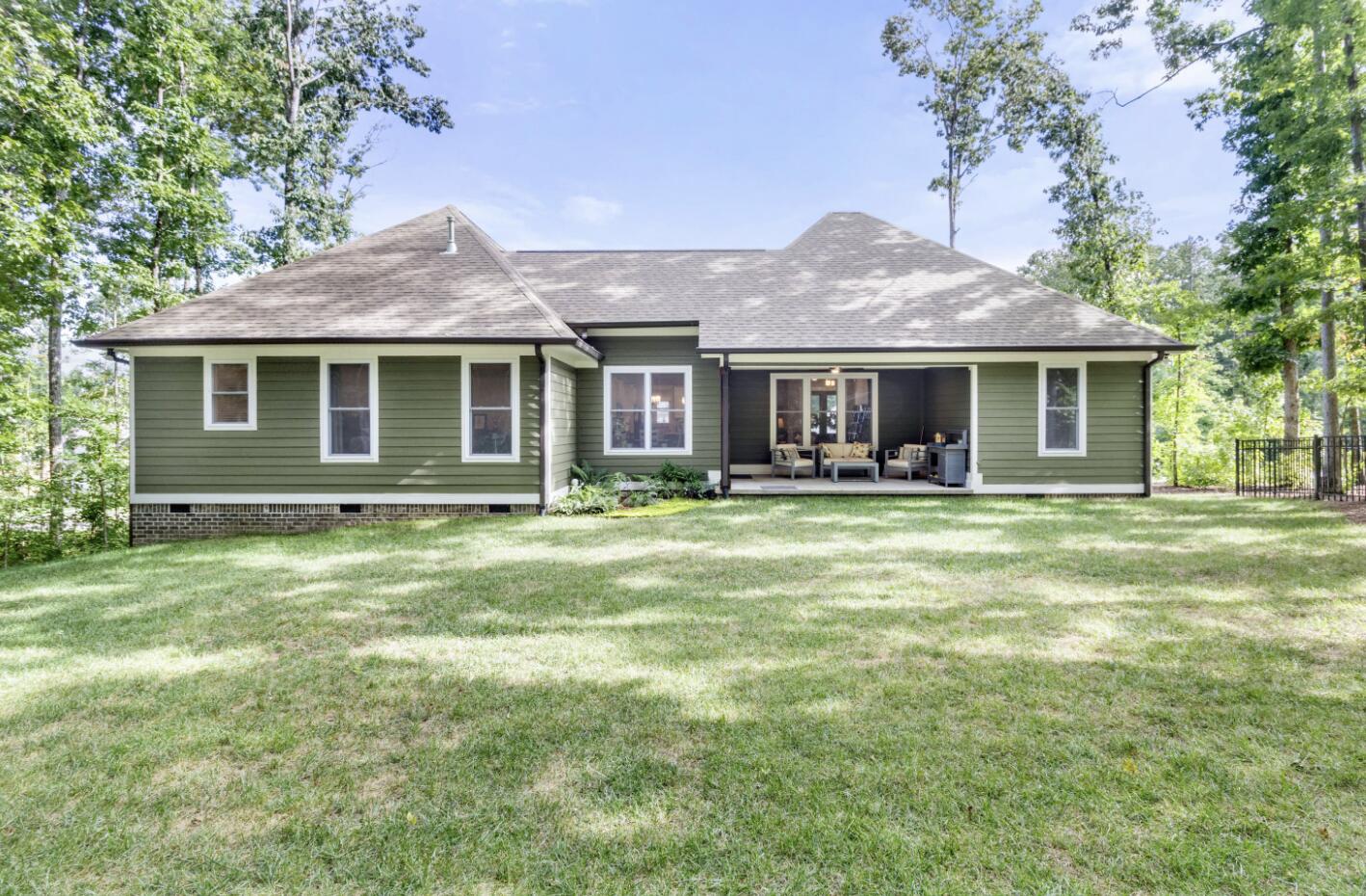 5011 Virginia Pine Road Signal Mountain, TN 37377 - Photo 20 of 21 Back of House