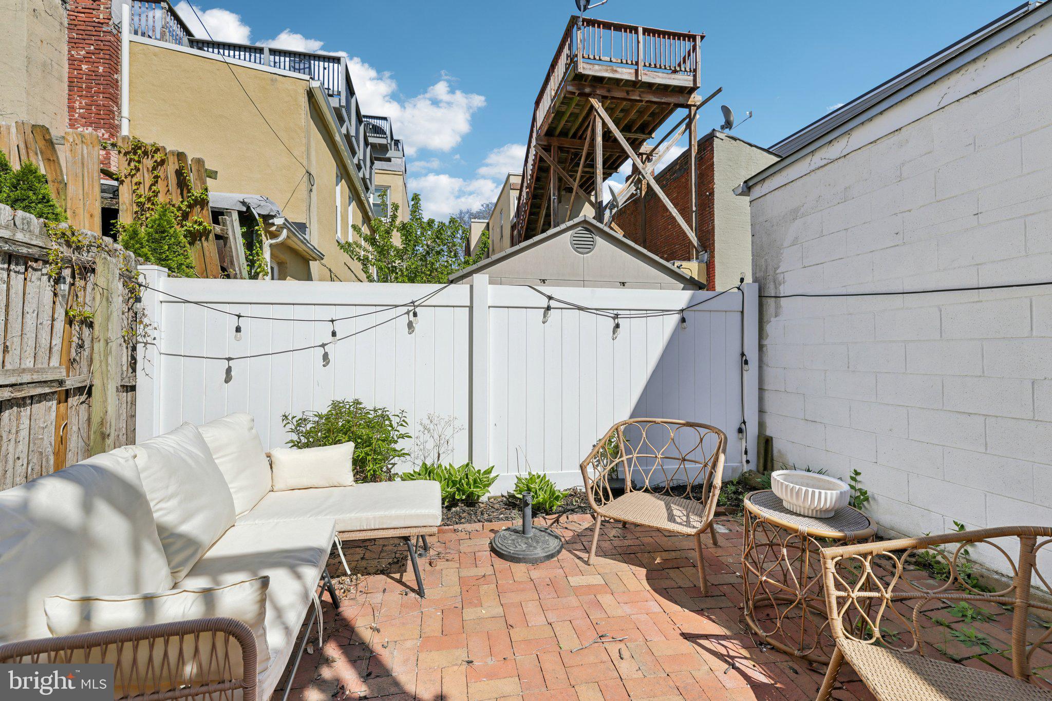 617 South Durham Street Baltimore, MD 21231 - Photo 31 of 42 a view of a patio in backyard