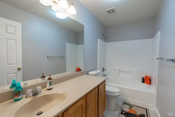 $735,000 | 640 Ferguson Court, Dixon, CA 95620