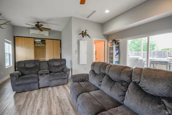 $735,000 | 640 Ferguson Court, Dixon, CA 95620