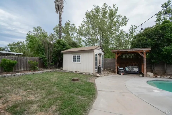 $735,000 | 640 Ferguson Court, Dixon, CA 95620