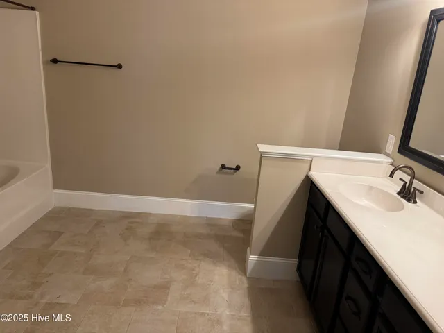 $1,500 | 3500 Ellsworth Drive, Unit A, Greenville, NC 27834