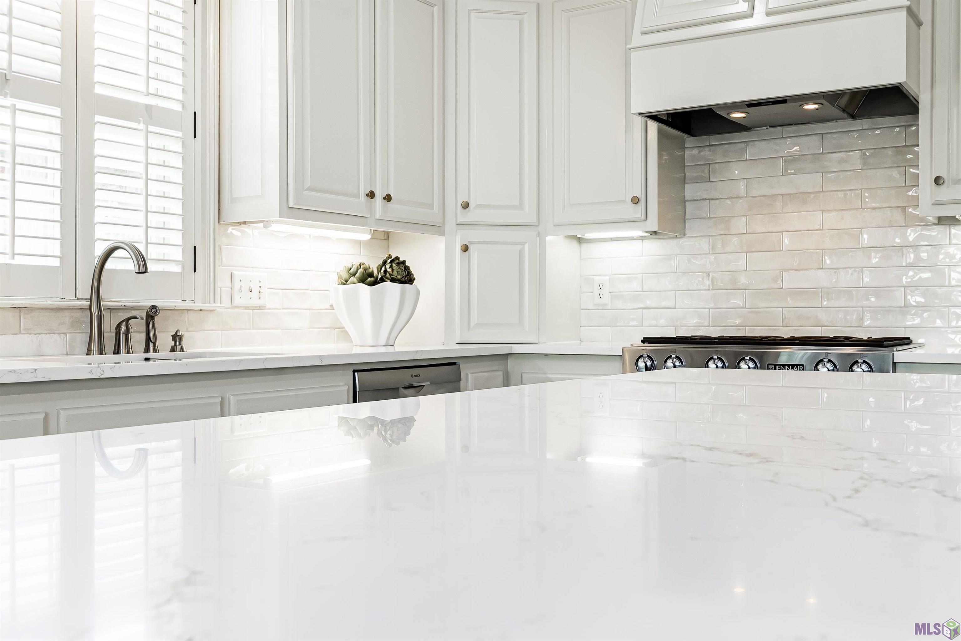 14628 Memorial Tower Drive Baton Rouge, LA 70810 - Photo 3 of 60