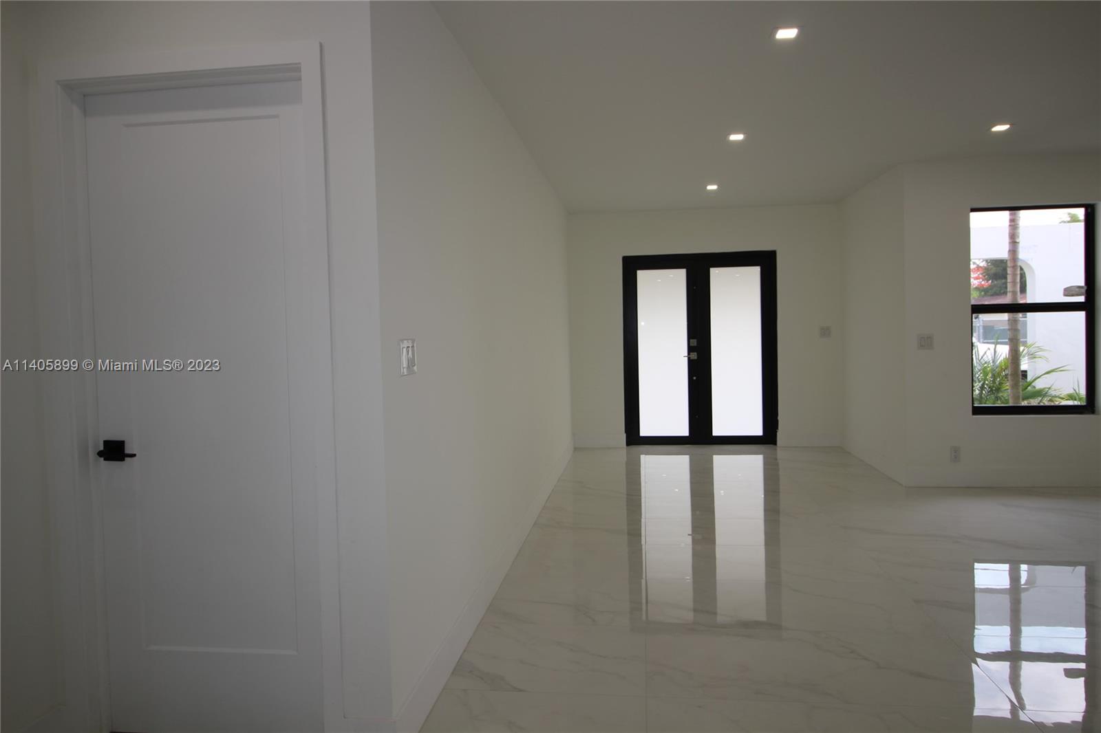 10810 Southwest 28th Street Miami, FL 33165 - Photo 22 of 45 a view of an entryway