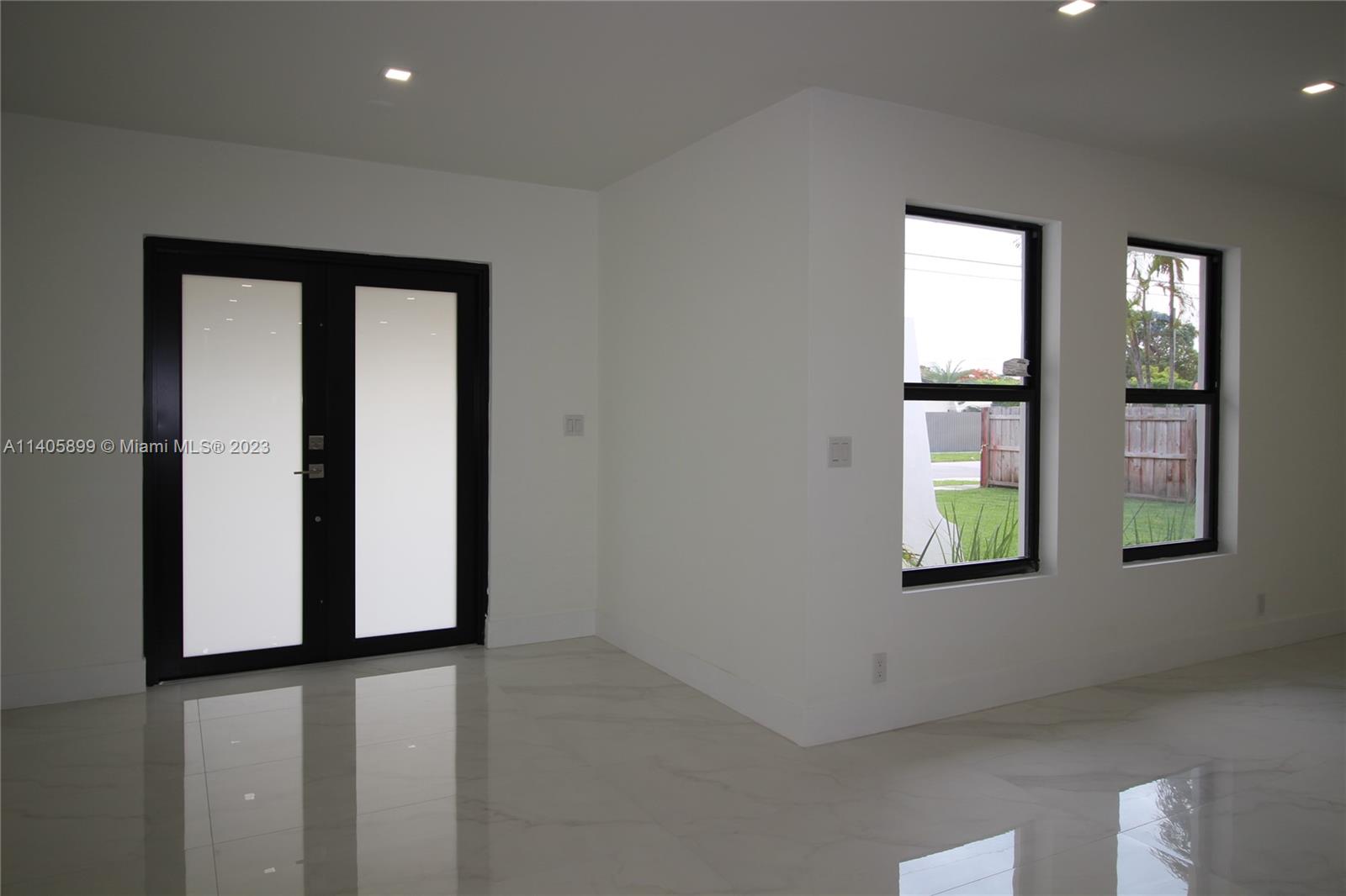 10810 Southwest 28th Street Miami, FL 33165 - Photo 23 of 45