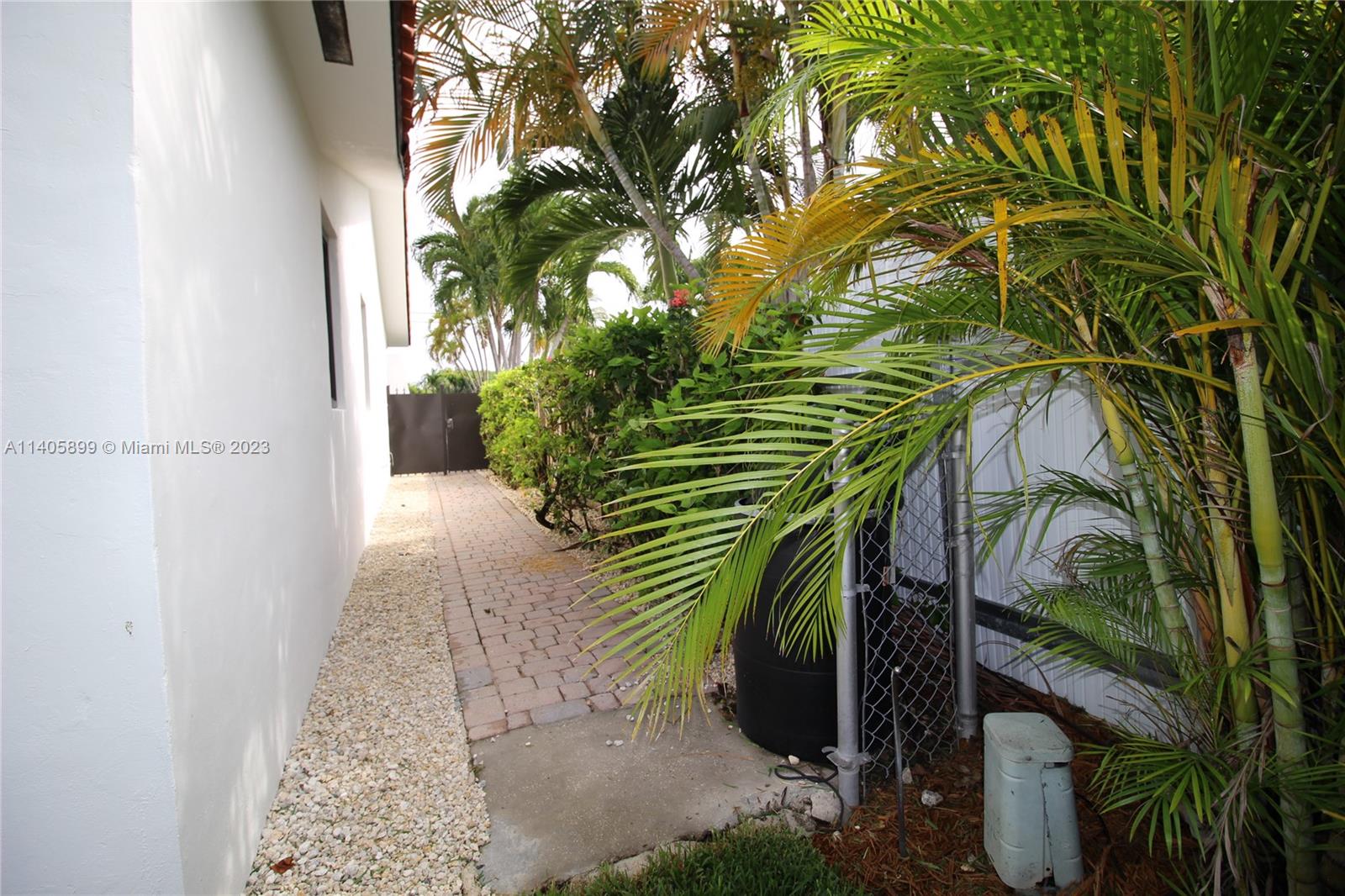 10810 Southwest 28th Street Miami, FL 33165 - Photo 44 of 45 a view of a backyard