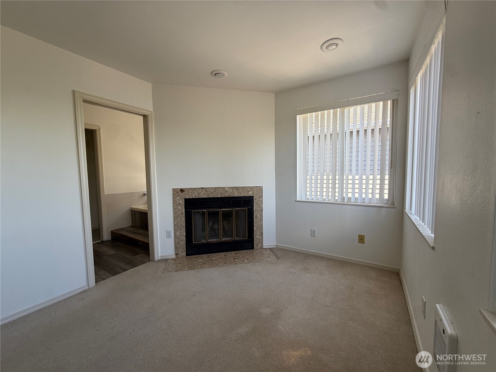 2327 North 65th Street Seattle, WA 98103 - Photo 19 of 30