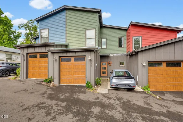 $1,200,000 | 1169 Iowa Street, Ashland, OR 97520