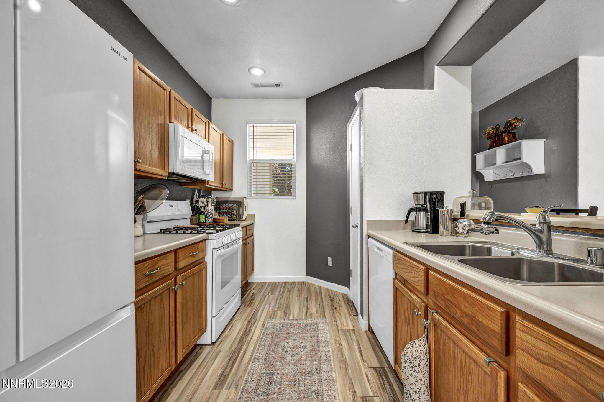 8230 Big River Drive Reno, NV 89506 - Photo 12 of 23 25-web-or-mls-8230-big-river-dr