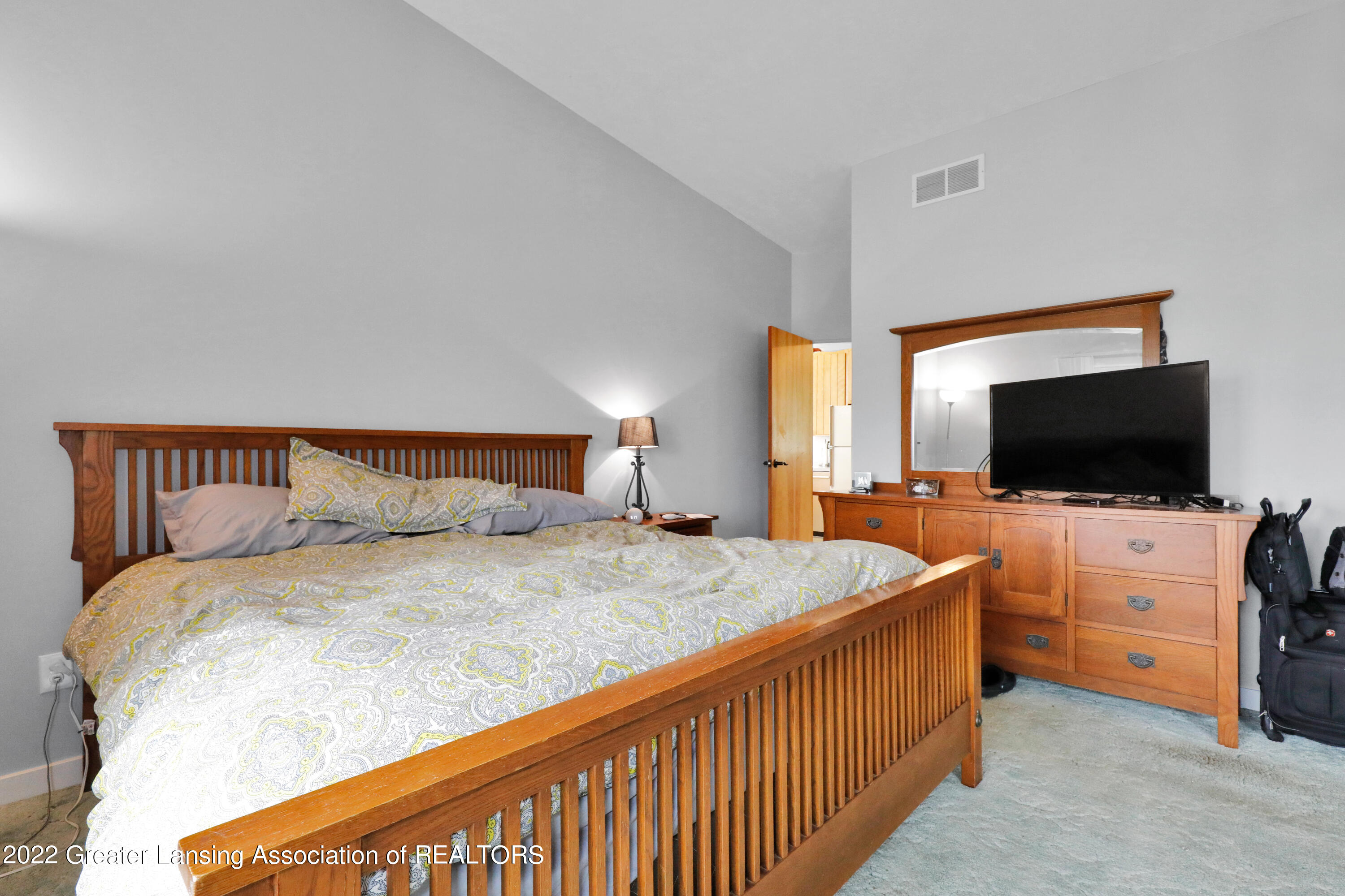 13097 South Wright Road Eagle, MI 48822 - Photo 12 of 40 4A