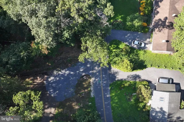 view of a house with a yard
