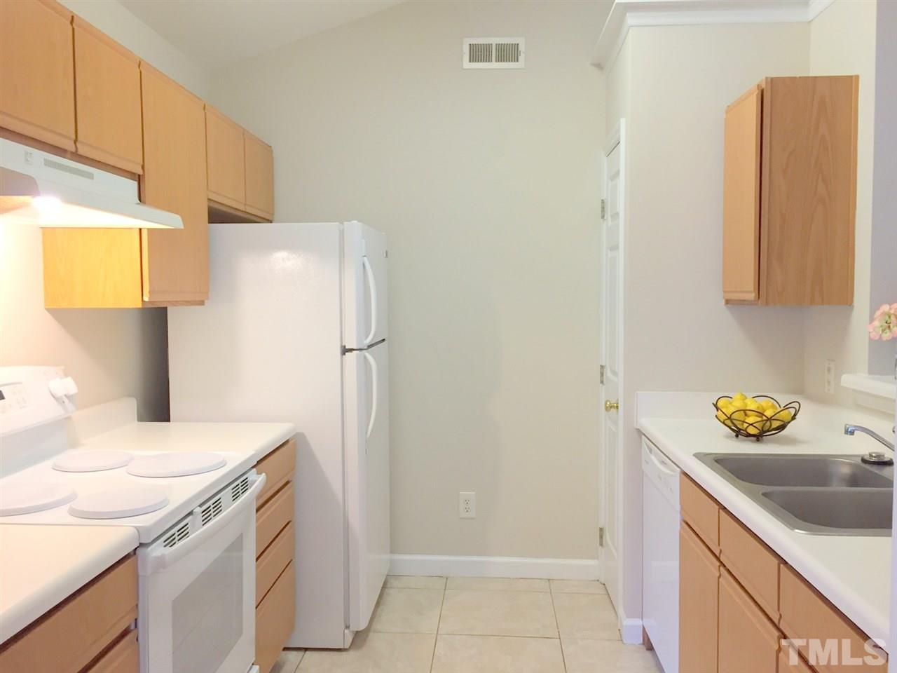3204 Stedman Drive Raleigh, NC 27607 - Photo 11 of 22