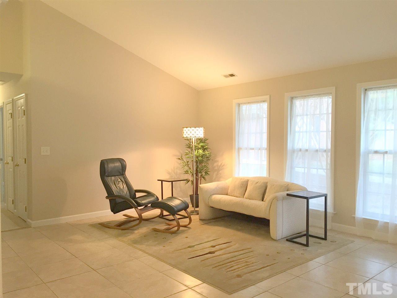 3204 Stedman Drive Raleigh, NC 27607 - Photo 3 of 22