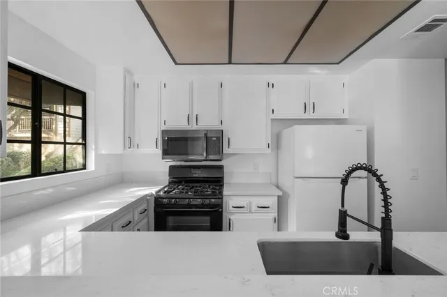 $440,000 | 16211 Downey Avenue, Unit 68, Paramount, CA 90723