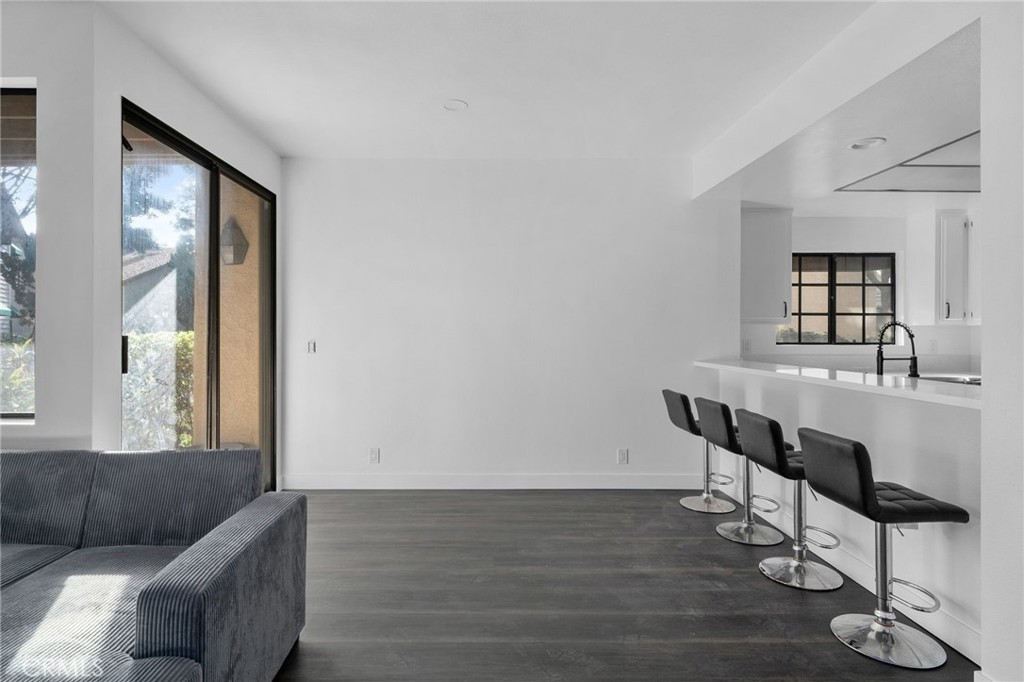 16211 Downey Avenue, Unit 68 Paramount, CA 90723 - Photo 10 of 23