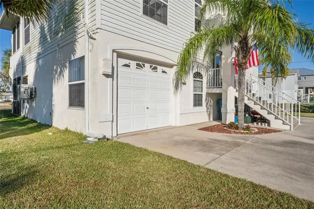 $895,000 | 3459 Flamingo Boulevard, Hernando Beach, FL 34607